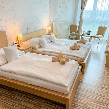 Modena Hotel