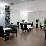 Modena Hotel