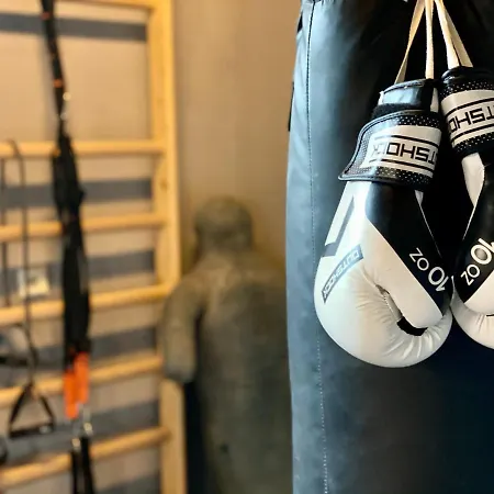 Отель Modena 3*