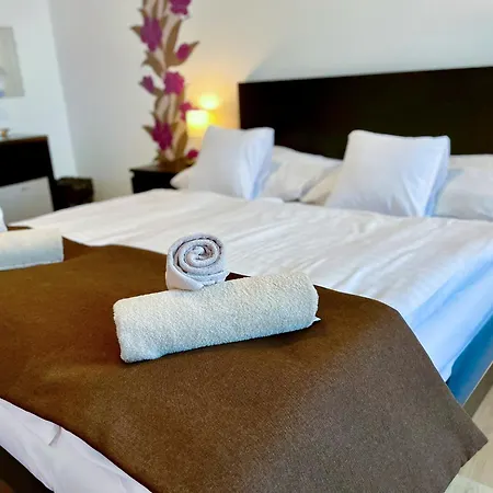 Modena 3* Братислава